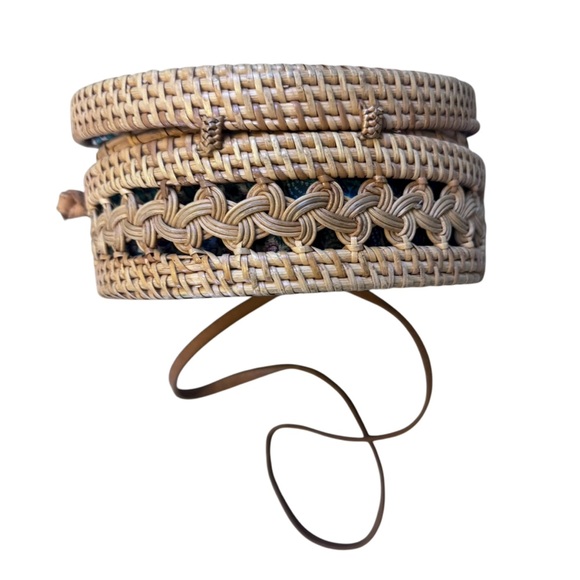 Amerii Rattan Shoulder Bag with Patterned Fabric Lining - Picture 8 of 16